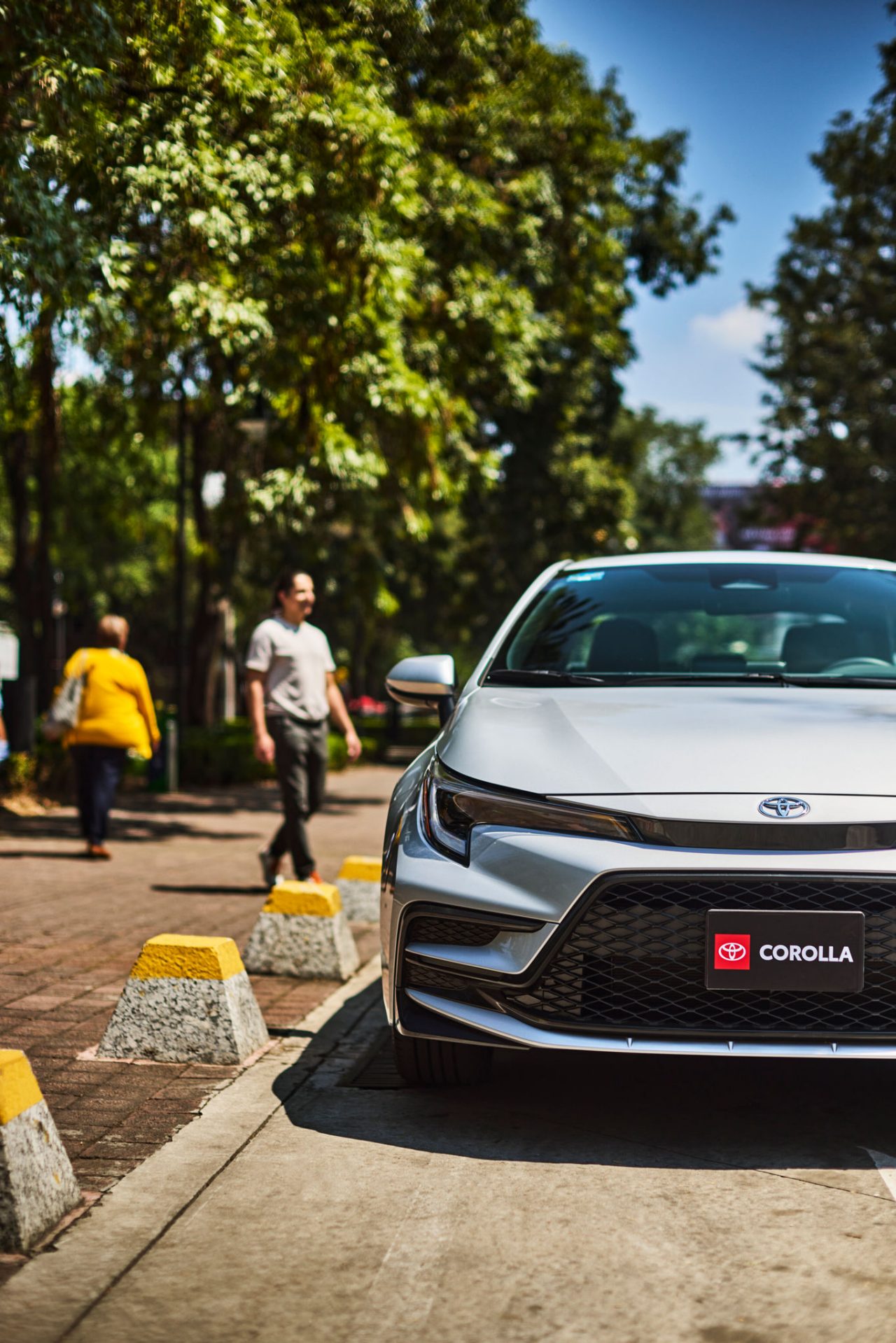 Toyota Corolla con sistema de monitoreo de punto ciego