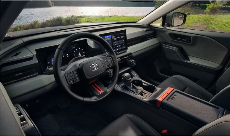 Interior de Toyota RAV4 HEV